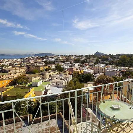 Apartment Ischia Sleeps 4 Air Con Wifi *